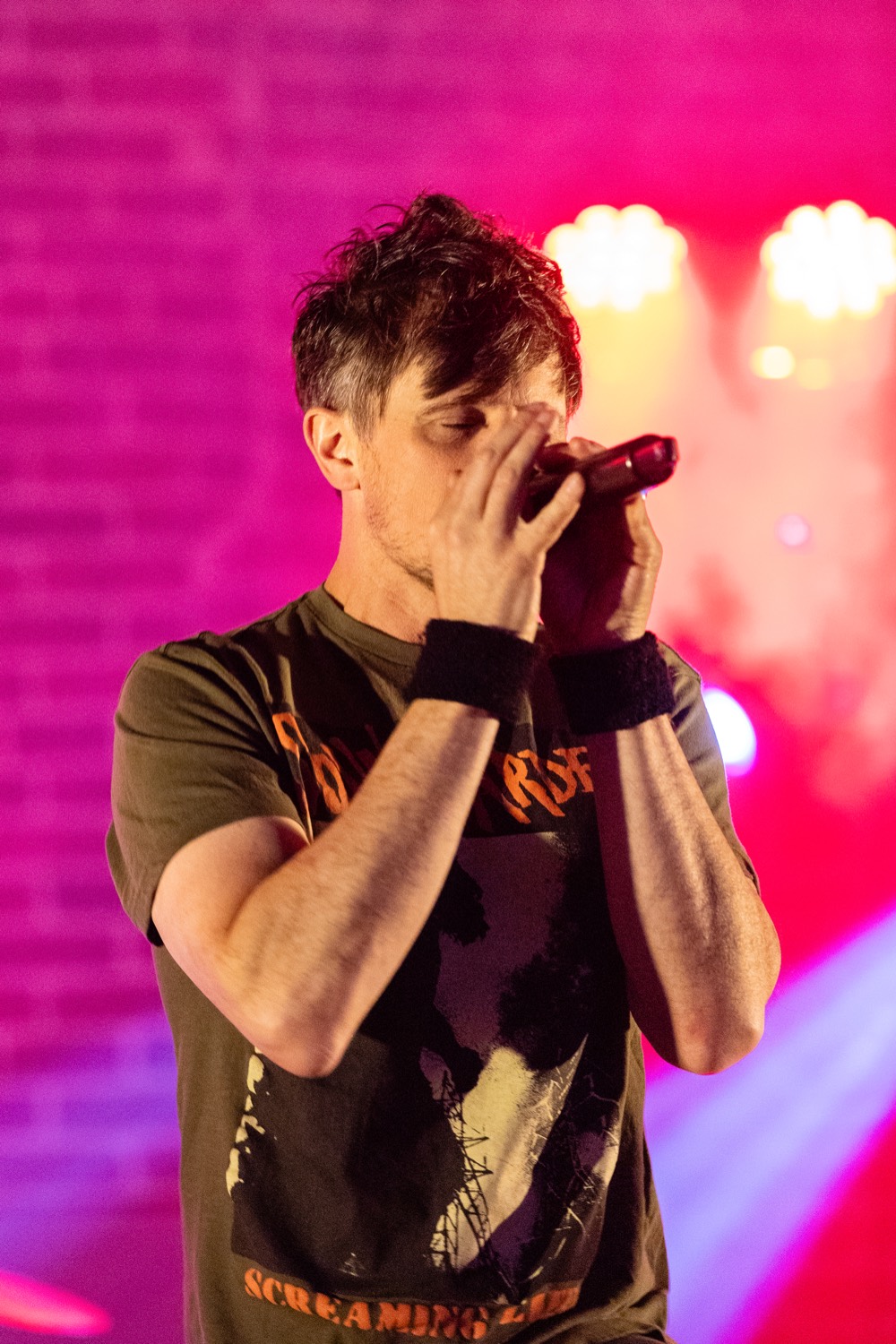 Peters, vocals